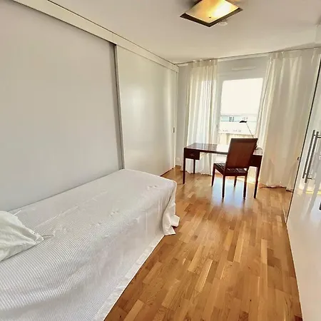 公寓 Spacious And Bright 2 Bedroom With Terrace *