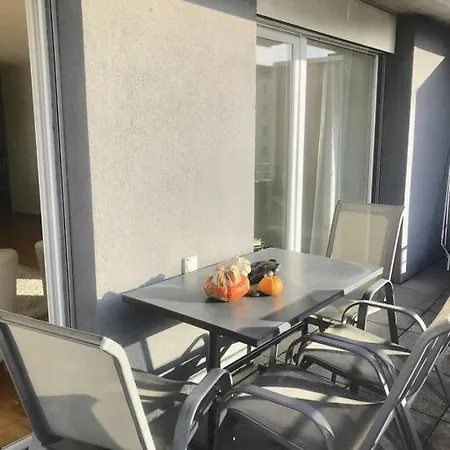 Spacious And Bright 2 Bedroom With Terrace 公寓 洛桑