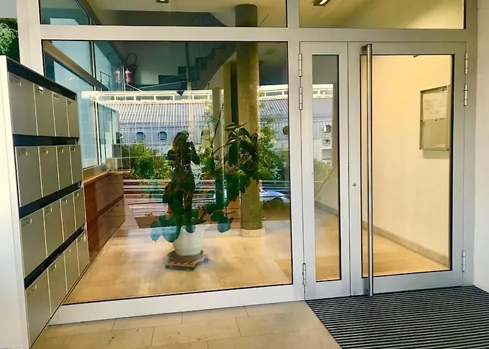 Spacious And Bright 2 Bedroom With Terrace Appartamento Losanna