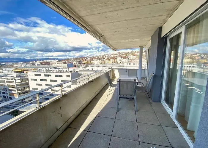 Appartamento Spacious And Bright 2 Bedroom With Terrace *