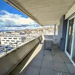 Apartman Spacious And Bright 2 Bedroom With Terrace *