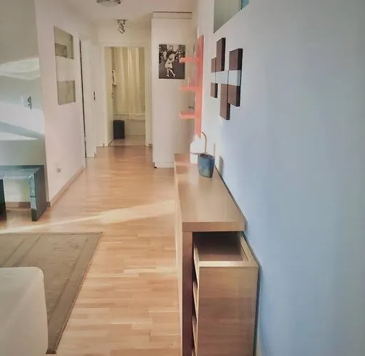 Spacious And Bright 2 Bedroom With Terrace Appartement